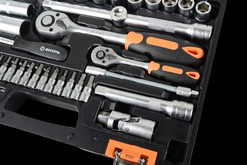 Набор инструментов АВТО, 1/2" , 1/4" , CrV, в кейсе 82 предм 3